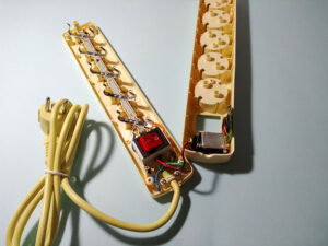 prisluskivac u produznom kablu low cost
